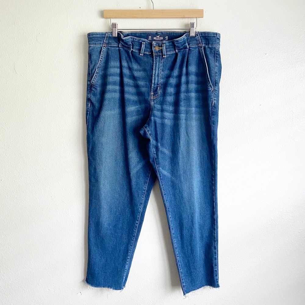 Hollister Blue Ultra High Rise Mom Jeans Raw Hem Women’s Size 32